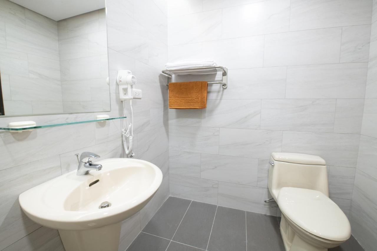 Liann Hotel Тайчжун Экстерьер фото