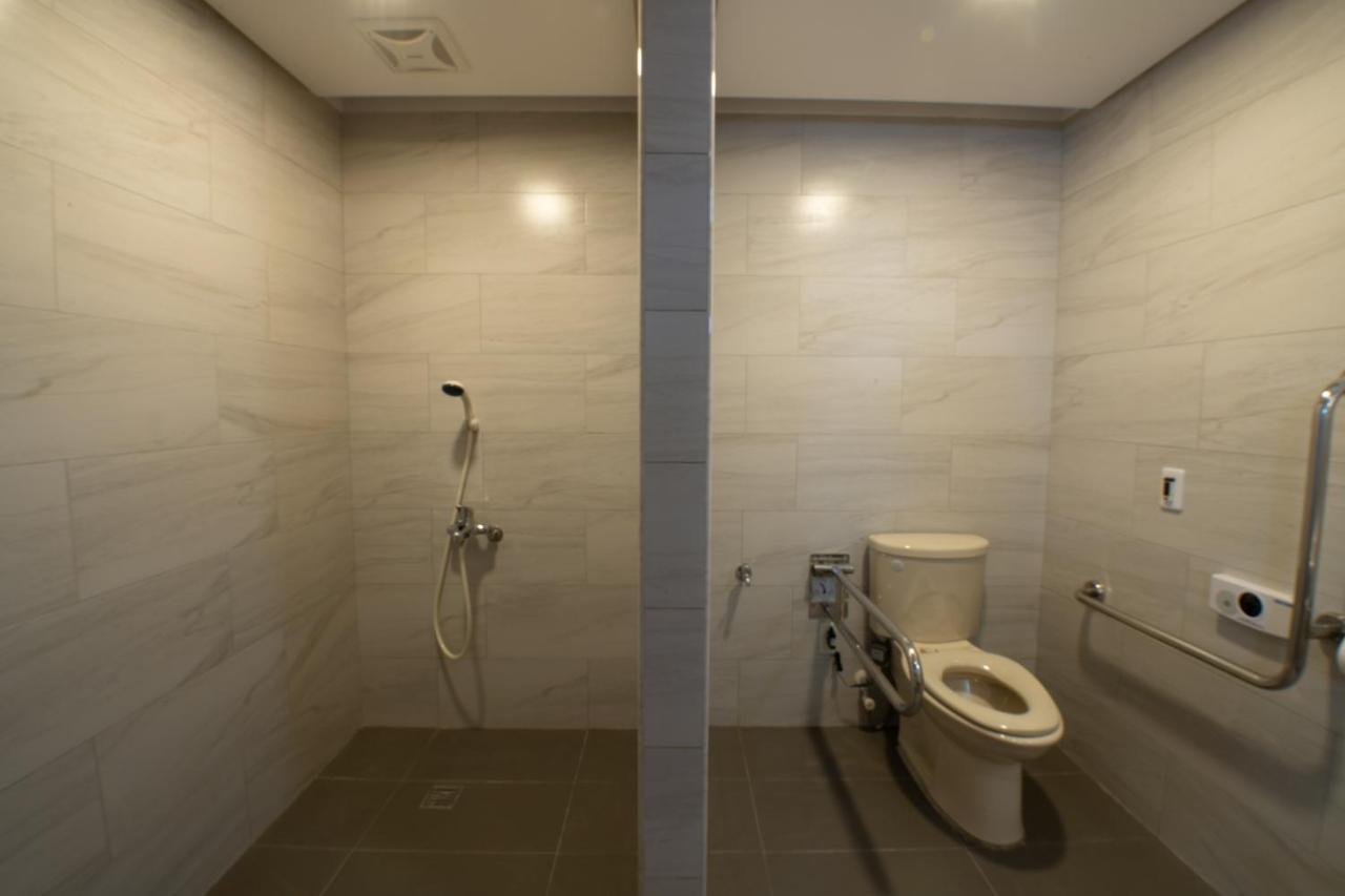Liann Hotel Тайчжун Экстерьер фото