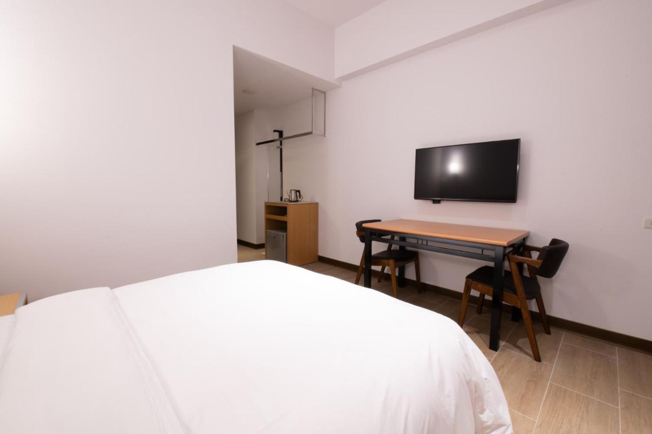 Liann Hotel Тайчжун Экстерьер фото